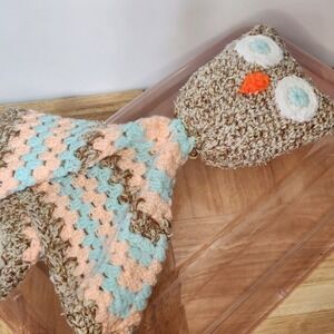 Handmade crocheted owl blankie square‎